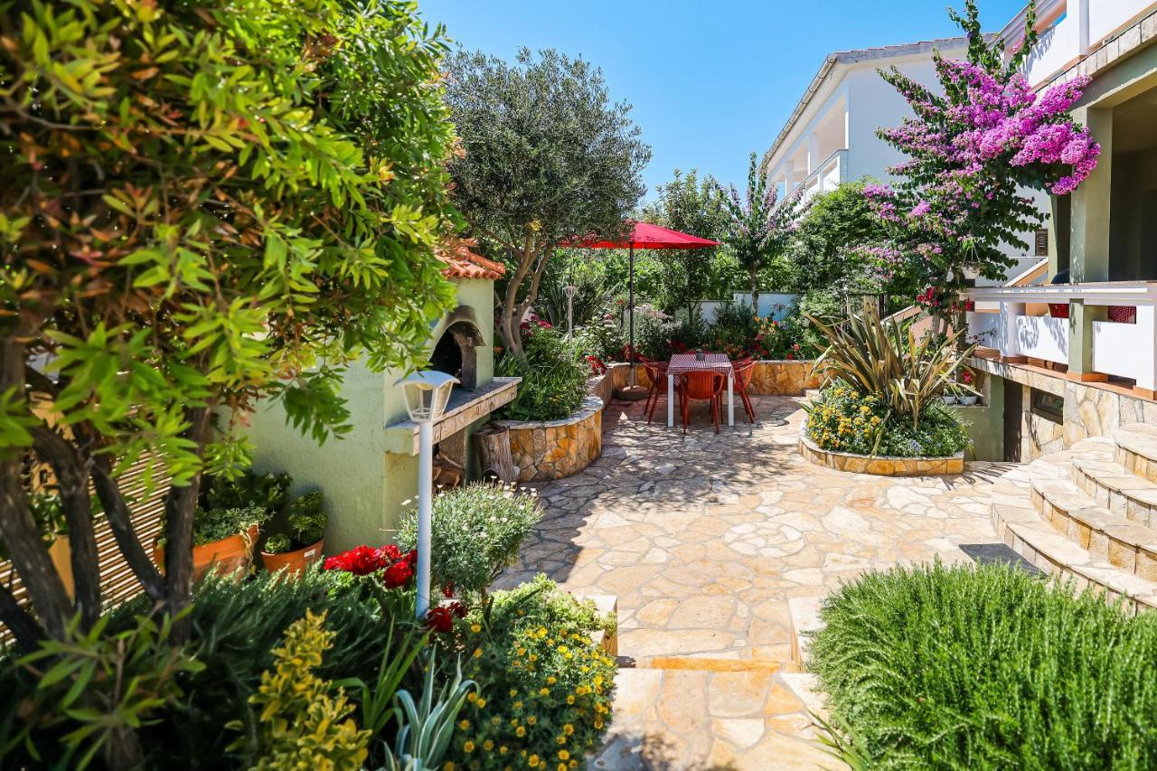 Villa Goga Vir Exteriér fotografie