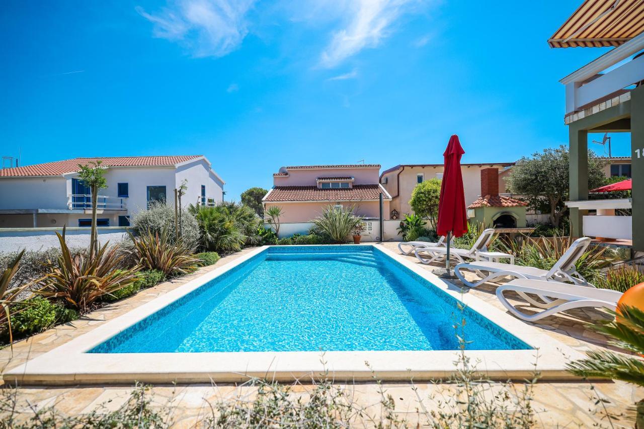 Villa Goga Vir Exteriér fotografie